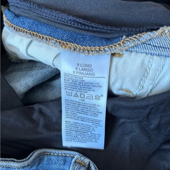 Old Navy Women's maternity Blue Ripped Skinny Jeans - Picture 5 of 6